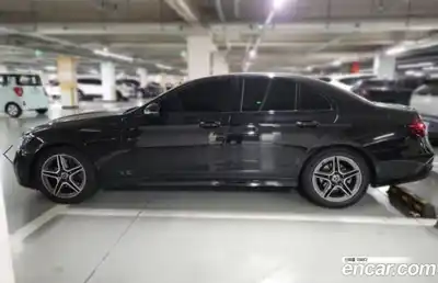 Mercedes-Benz E-Class 2023 2.0 гидро в Москве, миниатюра 4