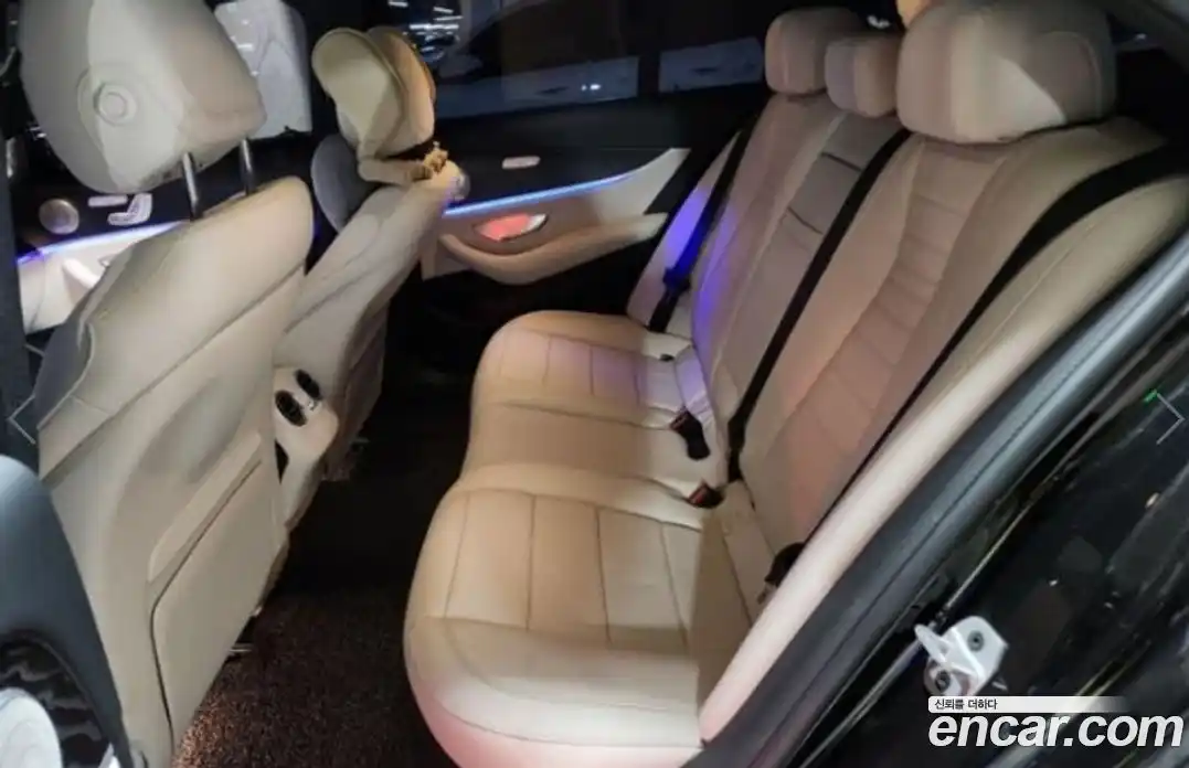 Mercedes-Benz E-Class 2023 2.0 гидро в Москве, фото 7