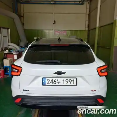 Chevrolet Trax 2023 1.2 гидро в Москве № 2200621, миниатюра 2