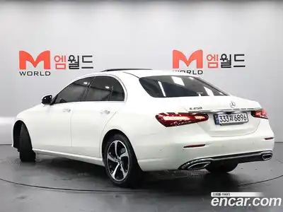 Mercedes-Benz E-Class 2021 2.0 гидро в Москве № 2201212, миниатюра 2