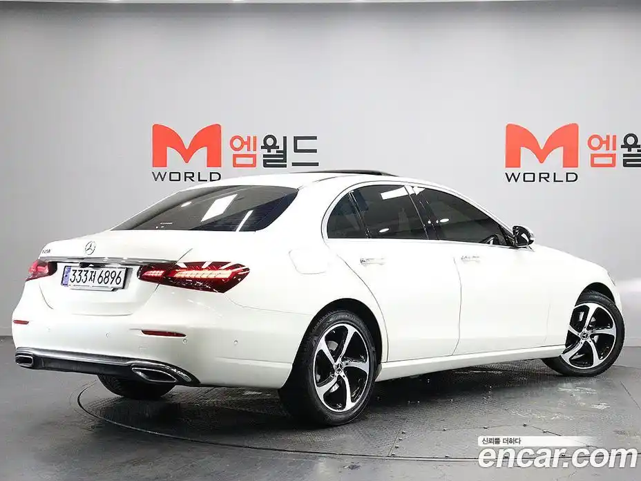 Mercedes-Benz E-Class 2021 2.0 гидро в Москве № 2201212, фото 4