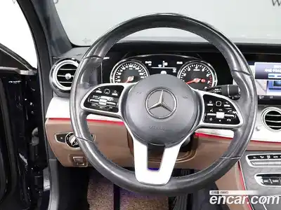 Mercedes-Benz E-Class 2020 2.0 гидро в Москве № 2201364, миниатюра 12