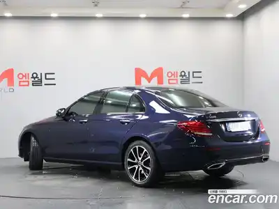 Mercedes-Benz E-Class 2020 2.0 гидро в Москве № 2201364, миниатюра 4
