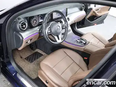 Mercedes-Benz E-Class 2020 2.0 гидро в Москве № 2201364, миниатюра 9