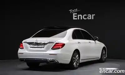 Mercedes-Benz E-Class 2016 2.0 гидро в Москве № 2201708, миниатюра 2