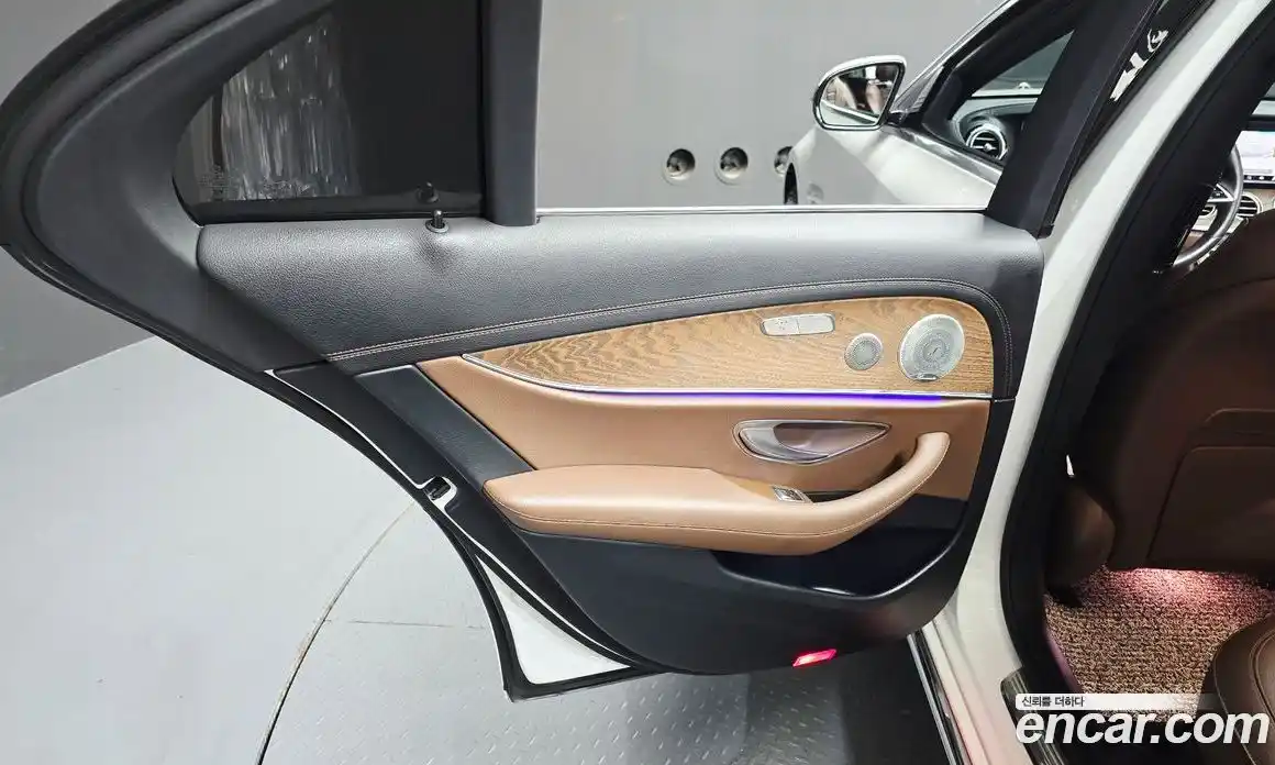 Mercedes-Benz E-Class 2021 2.0 гидро в Москве № 2201714, фото 15