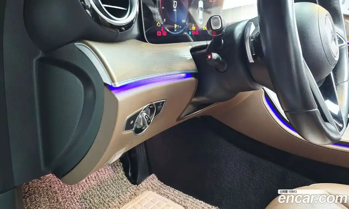 Mercedes-Benz E-Class 2021 2.0 гидро в Москве № 2201714, фото 21