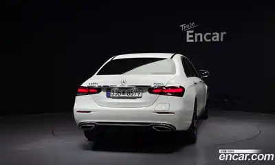 Mercedes-Benz E-Class 2021 2.0 гидро в Москве № 2201714, миниатюра 4