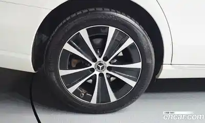 Mercedes-Benz E-Class 2021 2.0 гидро в Москве № 2201714, миниатюра 5