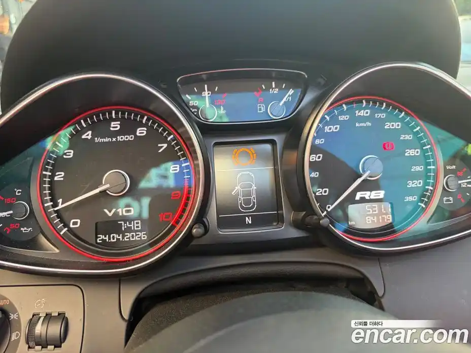 Audi R8 2012 5.2 механика в Москве, фото 8