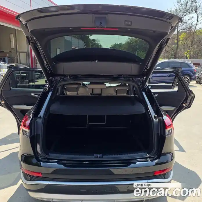 Audi Q4 e-tron 2022 0.2 гидро в Москве № 2202665, фото 16
