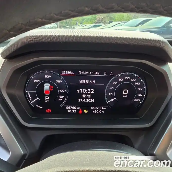 Audi Q4 e-tron 2022 0.2 гидро в Москве № 2202665, фото 17