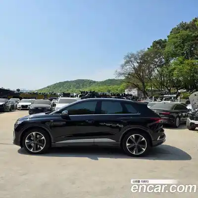Audi Q4 e-tron 2022 0.2 гидро в Москве № 2202665, миниатюра 3