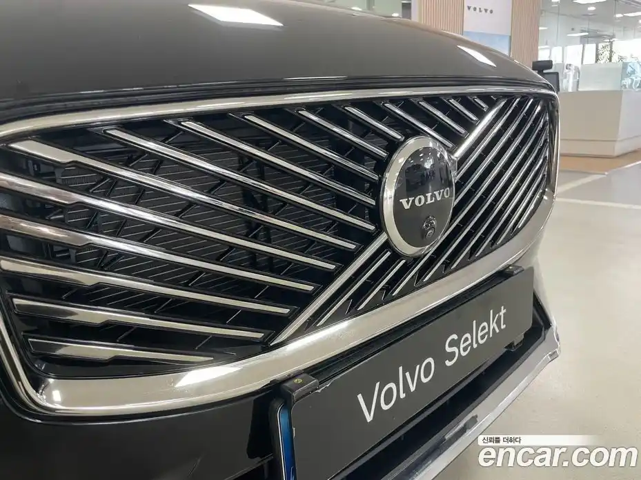 Volvo XC60 2026 2.0 гидро в Москве № 2202906, фото 12