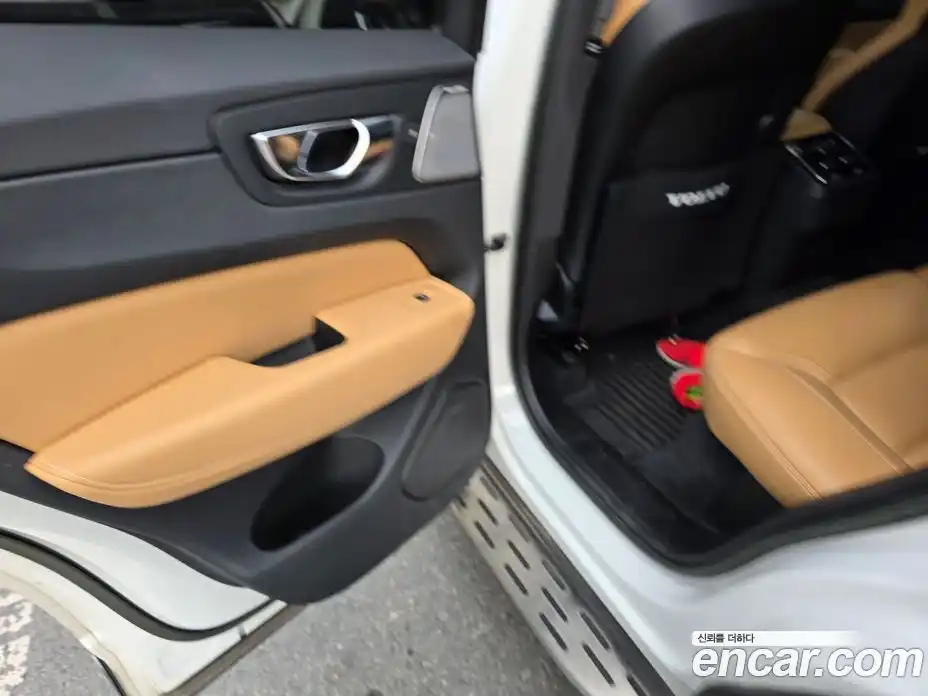 Volvo XC60 2022 2.0 гидро в Москве № 2202929, фото 11