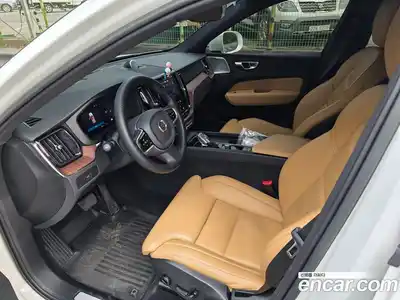 Volvo XC60 2022 2.0 гидро в Москве № 2202929, миниатюра 7