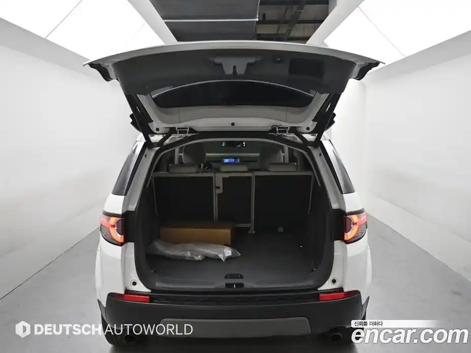 Land Rover Discovery Sport 2016 2.0 гидро в Москве № 2203573, фото 19