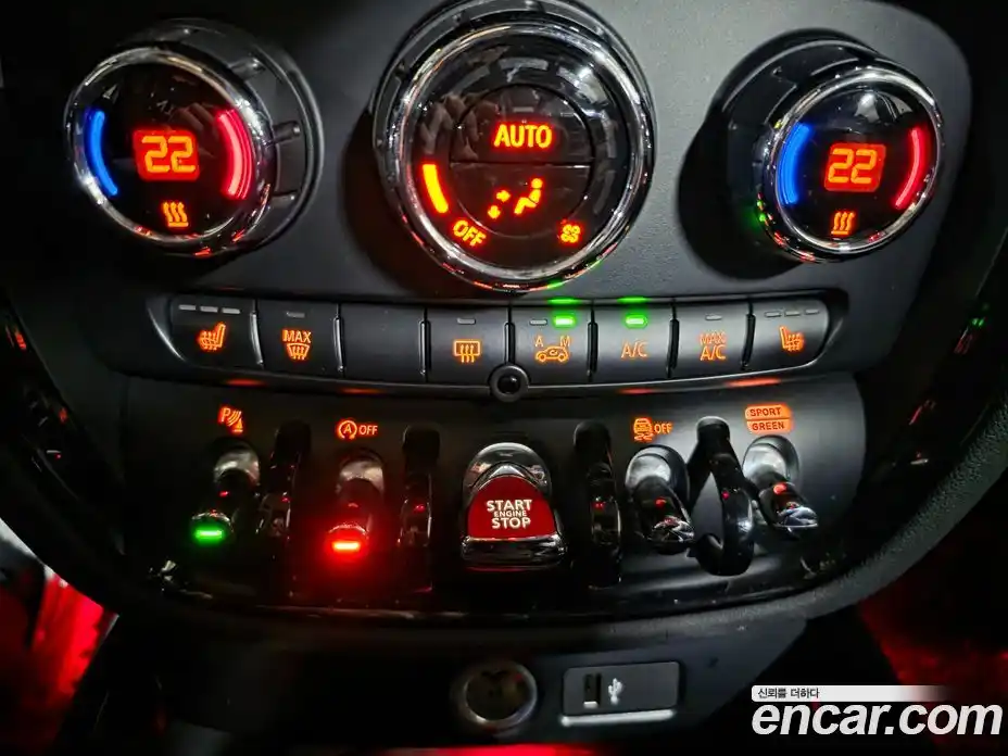 Mini Clubman 2018 2.0 гидро в Москве № 2203761, фото 20