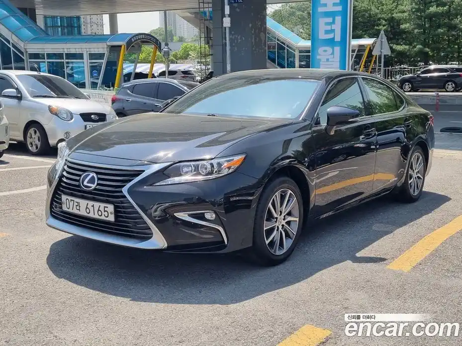 Lexus ES 2017 2.5 гидро, фото 1