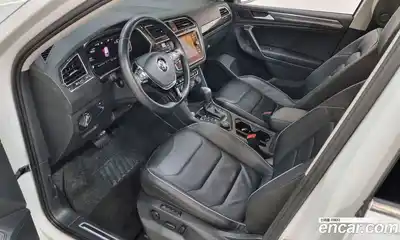 Volkswagen Tiguan 2020 2.0 гидро в Москве № 2204413, миниатюра 11