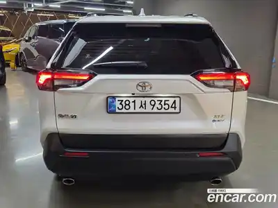 Toyota RAV4 2025 2.5 гидро в Москве № 2204798, миниатюра 4