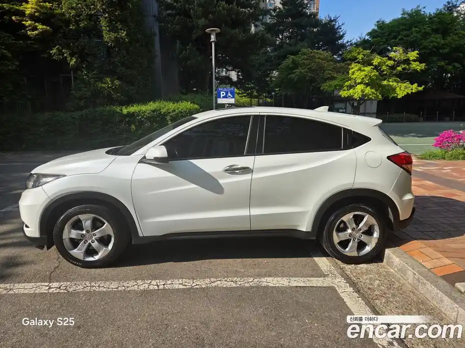 Honda HR-V 2016 1.8 вариатор в Москве, фото 13