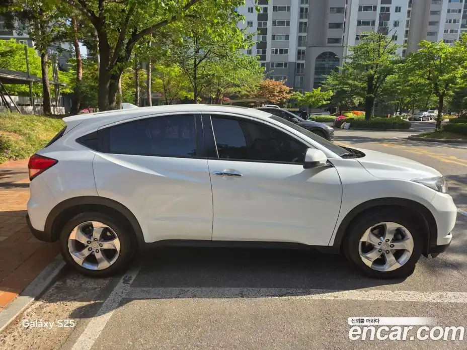 Honda HR-V 2016 1.8 вариатор в Москве, фото 8