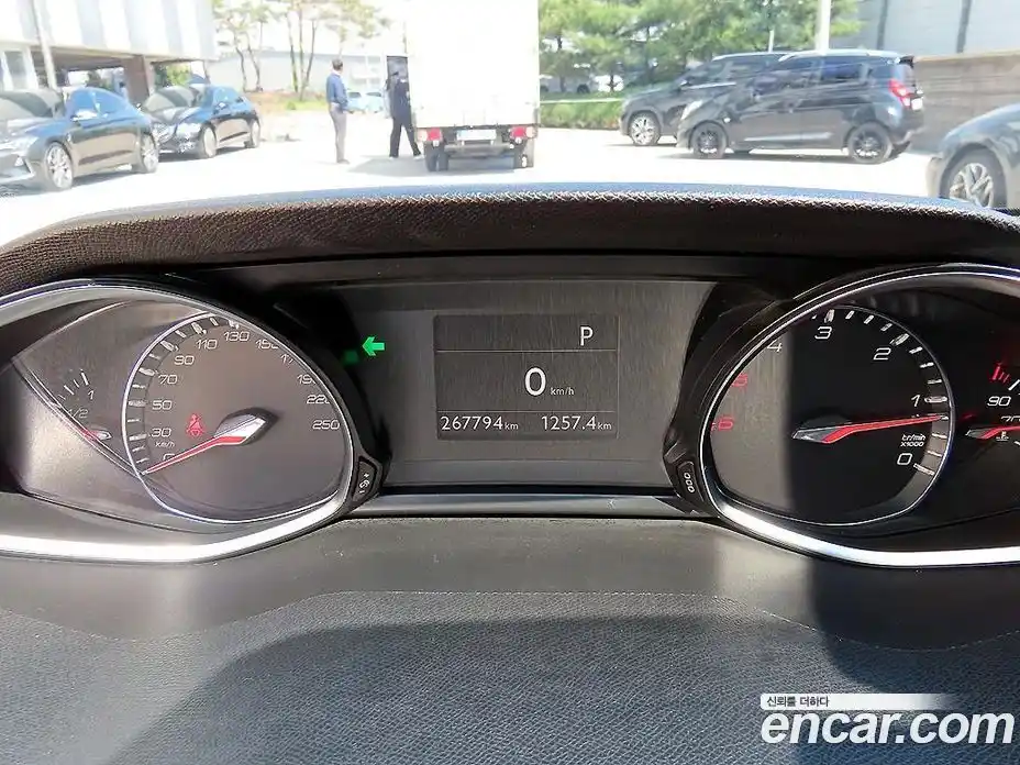 Peugeot 308 2015 1.6 гидро в Москве, фото 8
