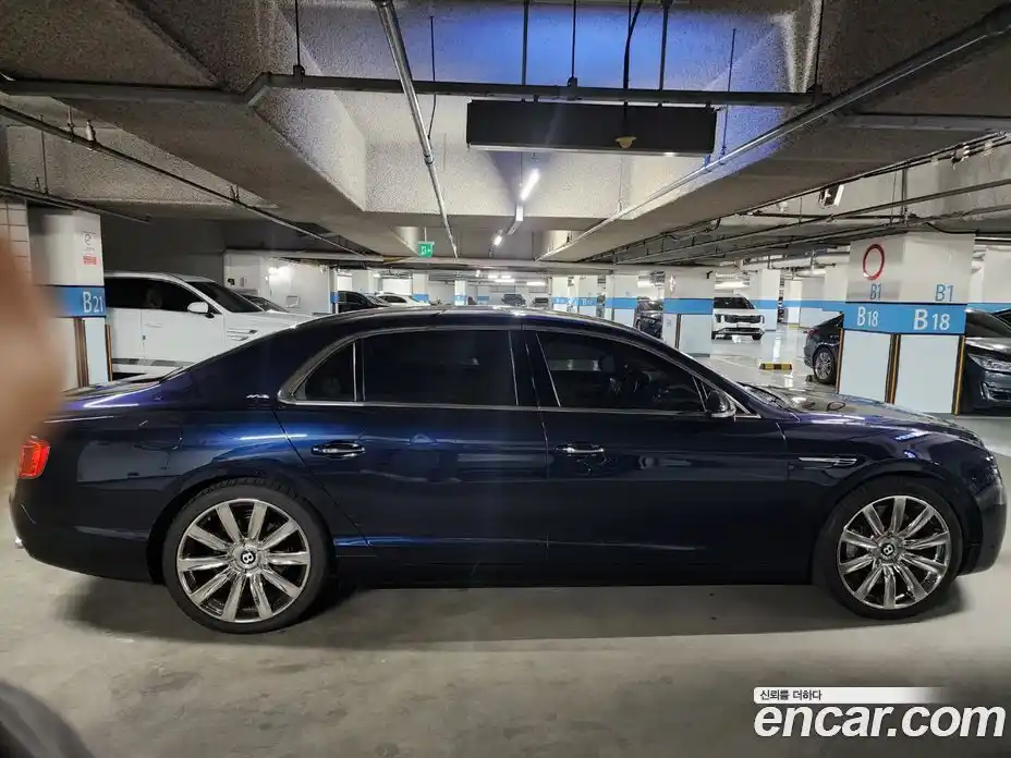 Bentley Flying Spur 2016 6.0 гидро, фото 13