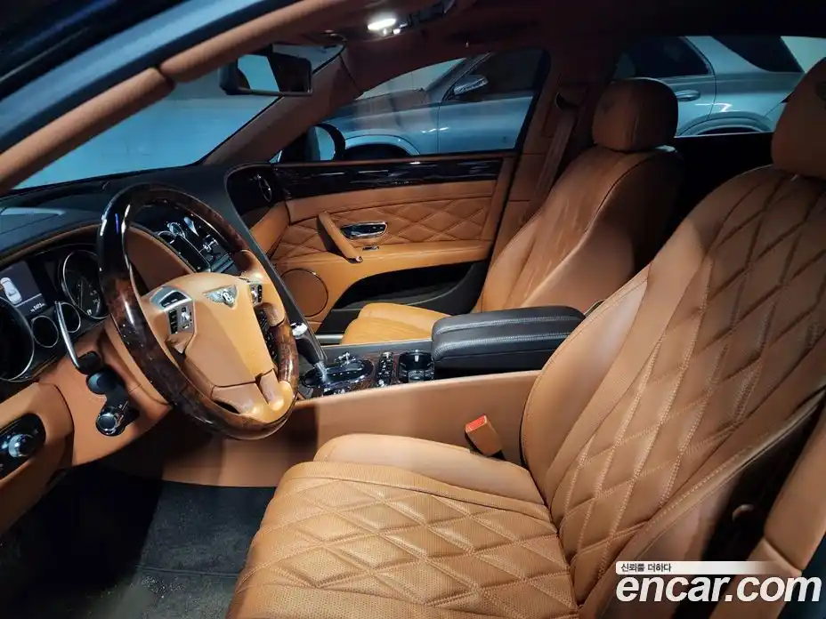 Bentley Flying Spur 2016 6.0 гидро, фото 7