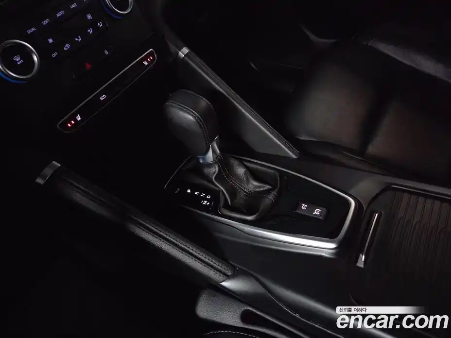 Renault QM6 2018 2.0 гидро в Москве № 2206446, фото 13