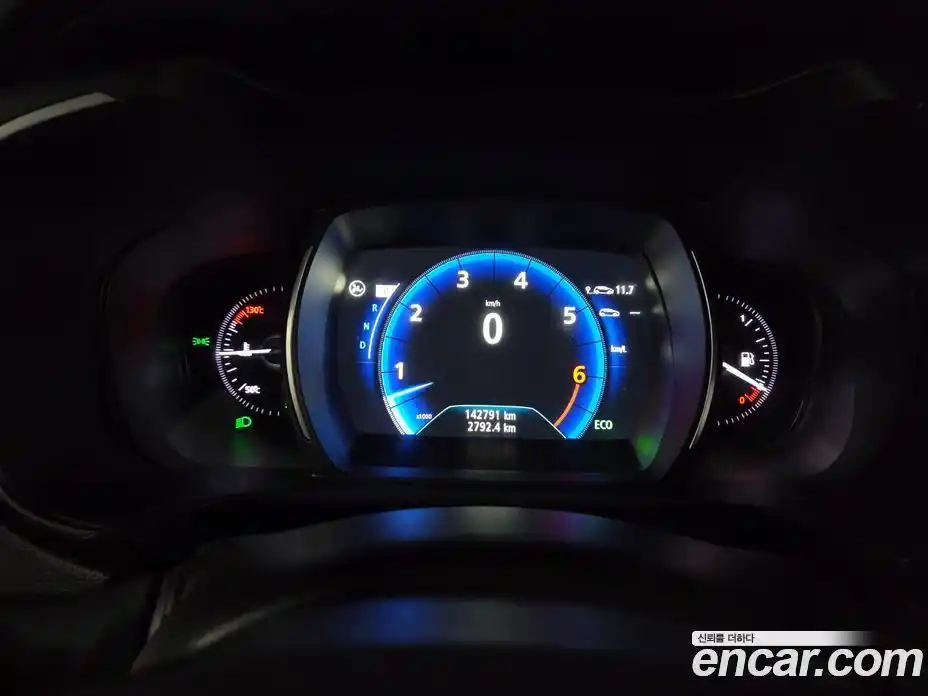 Renault QM6 2018 2.0 гидро в Москве № 2206446, фото 9