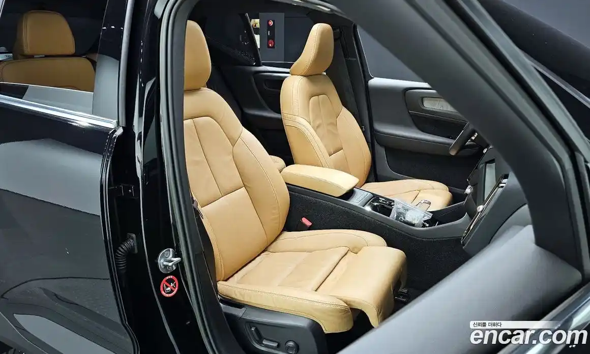 Volvo XC40 2022 2.0 гидро в Москве № 230375, фото 10