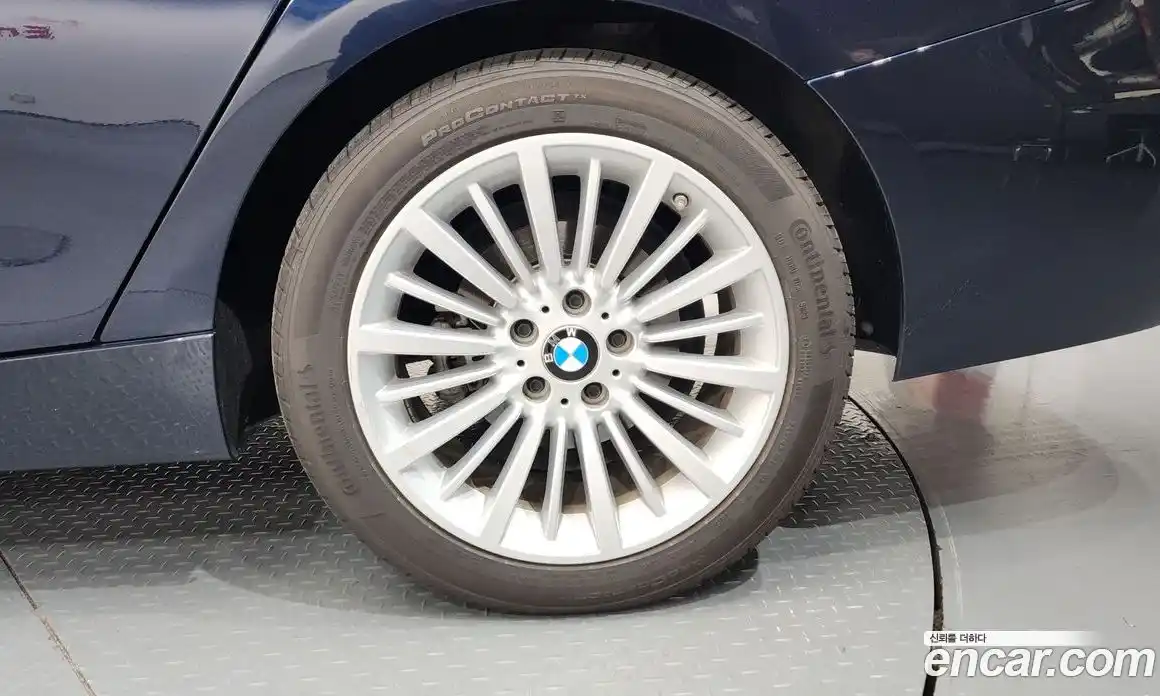 BMW 3-Series 2018 2.0 гидро в Москве № 236914, фото 5
