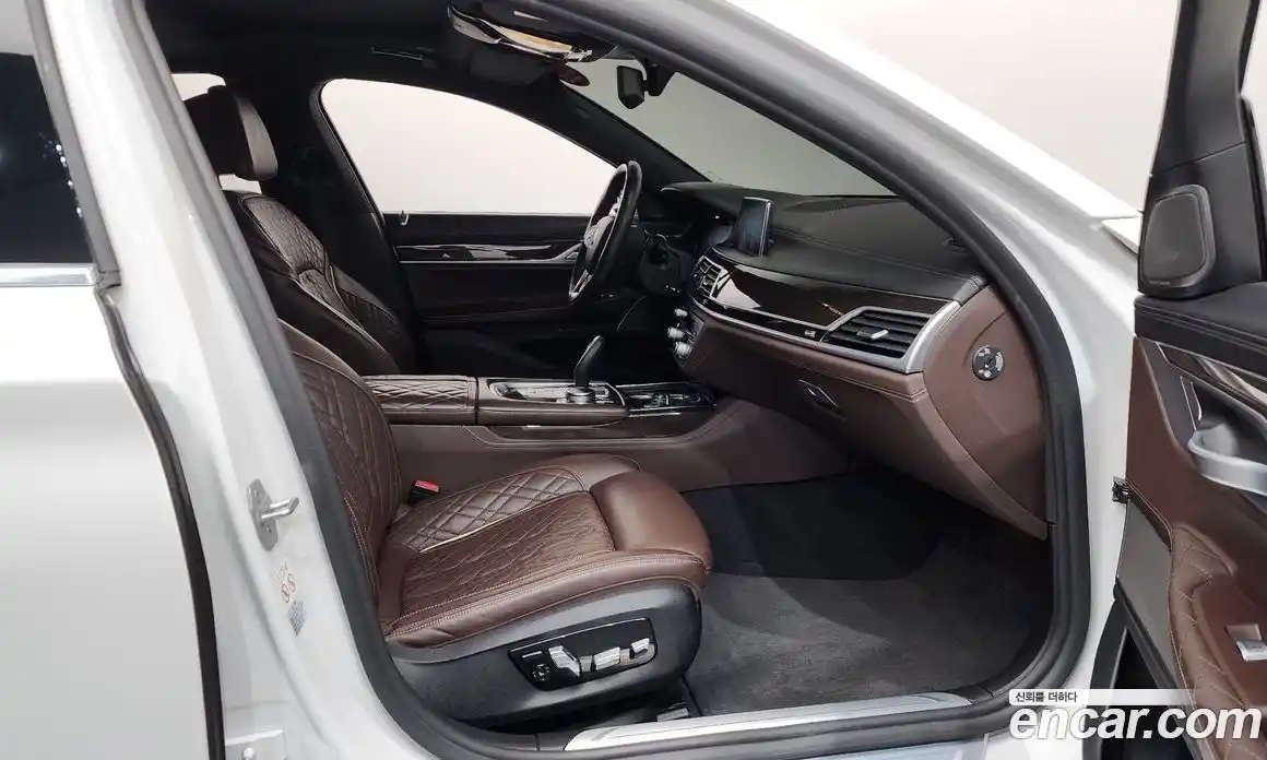 BMW 7-Series 2022 3.0 гидро в Москве, фото 11