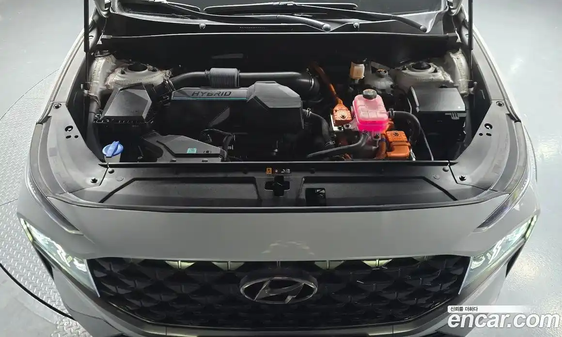 Hyundai Santa Fe 2023 1.6 гидро в Москве, фото 5