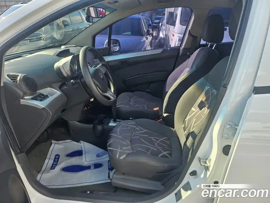 Chevrolet Spark 2013 1.0 гидро в Москве, фото 7
