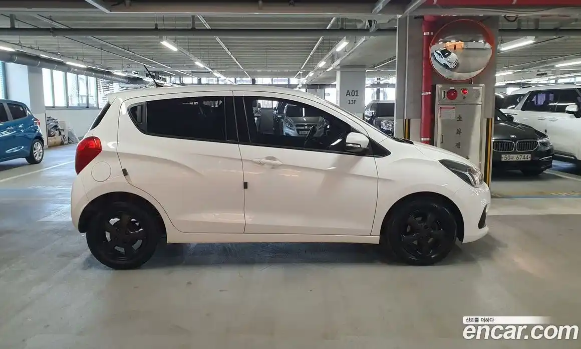 Chevrolet Spark 2015 1.0 механика в Москве, фото 7