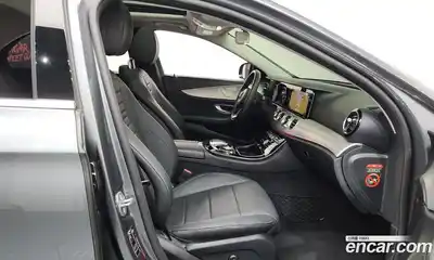 Mercedes-Benz E-Class 2018 2.0 гидро в Москве, миниатюра 11