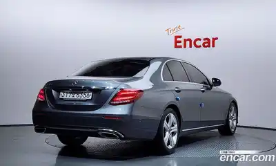 Mercedes-Benz E-Class 2018 2.0 гидро в Москве, миниатюра 2