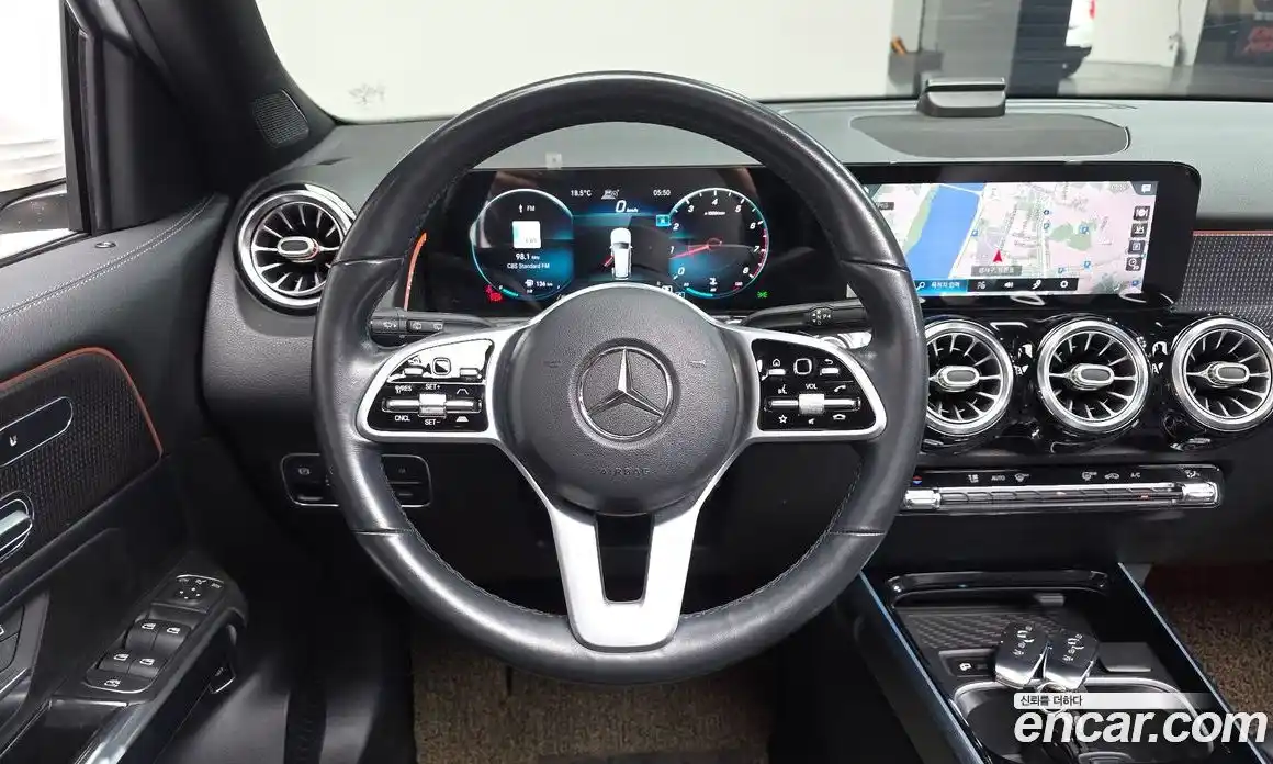 Mercedes-Benz GLB-Class 2021 2.0 гидро в Москве, фото 13