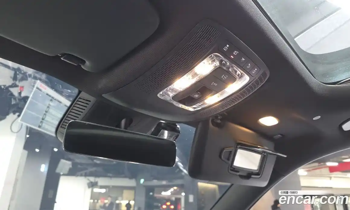 Mercedes-Benz GLB-Class 2021 2.0 гидро в Москве, фото 16