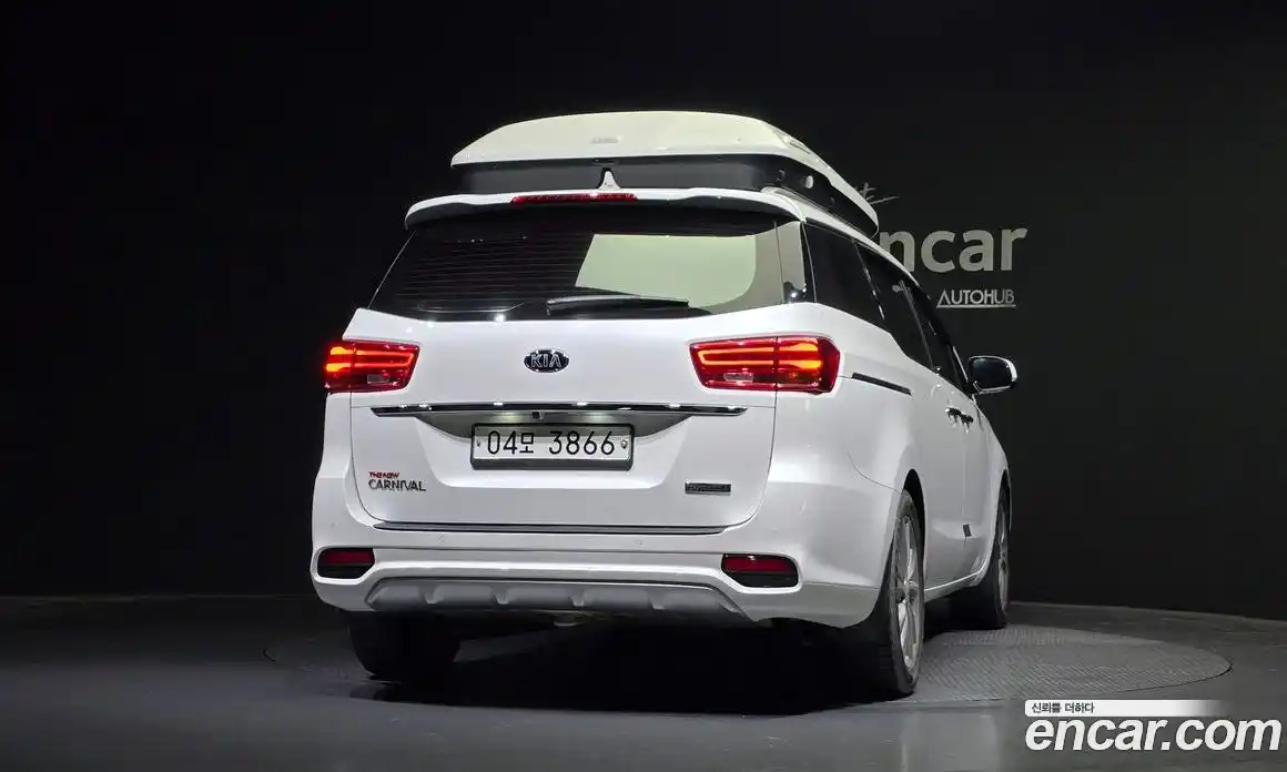 Kia Canival 2018 2.2 гидро в Москве № 123876, фото 4
