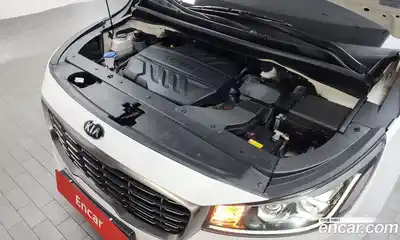 Kia Canival 2018 2.2 гидро в Москве № 123876, миниатюра 6