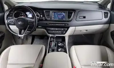 Kia Canival 2018 2.2 гидро в Москве № 123876, миниатюра 7