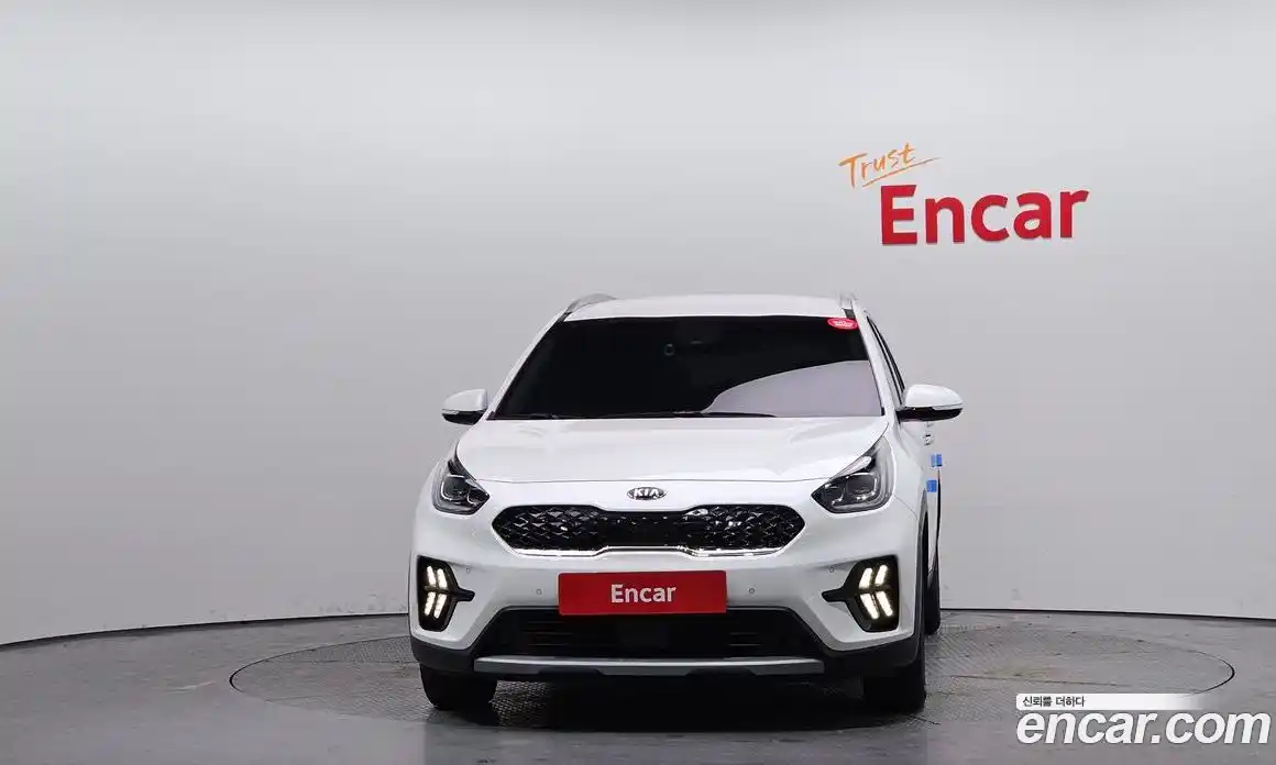 Kia Niro 2019 1.6 гидро в Москве № 1418431, фото 3
