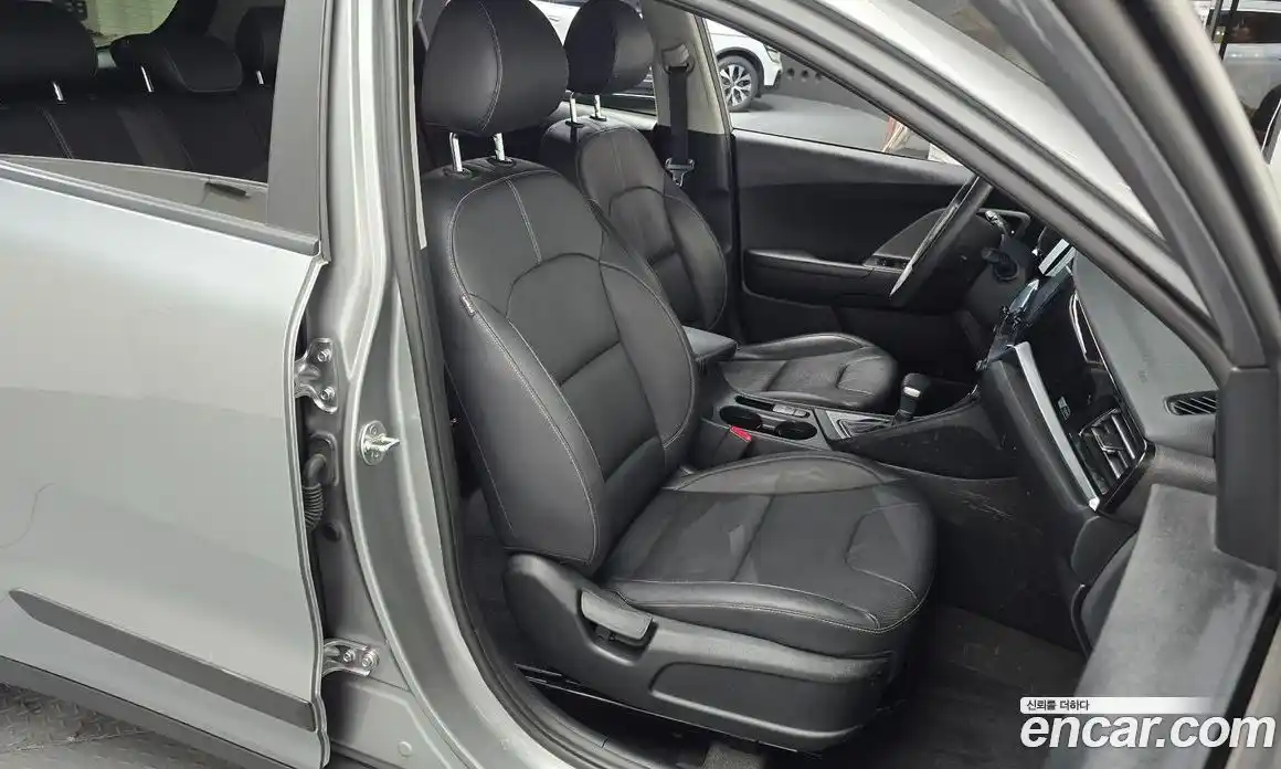 Kia Niro 2021 1.6 гидро в Москве, фото 18