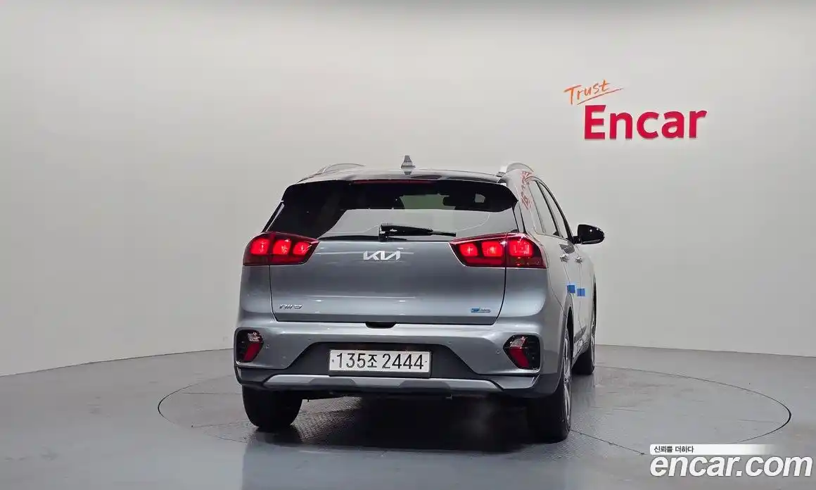 Kia Niro 2021 1.6 гидро в Москве, фото 4