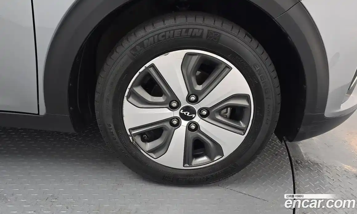 Kia Niro 2021 1.6 гидро в Москве, фото 7