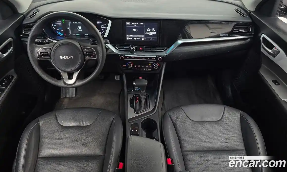 Kia Niro 2021 1.6 гидро в Москве, фото 10